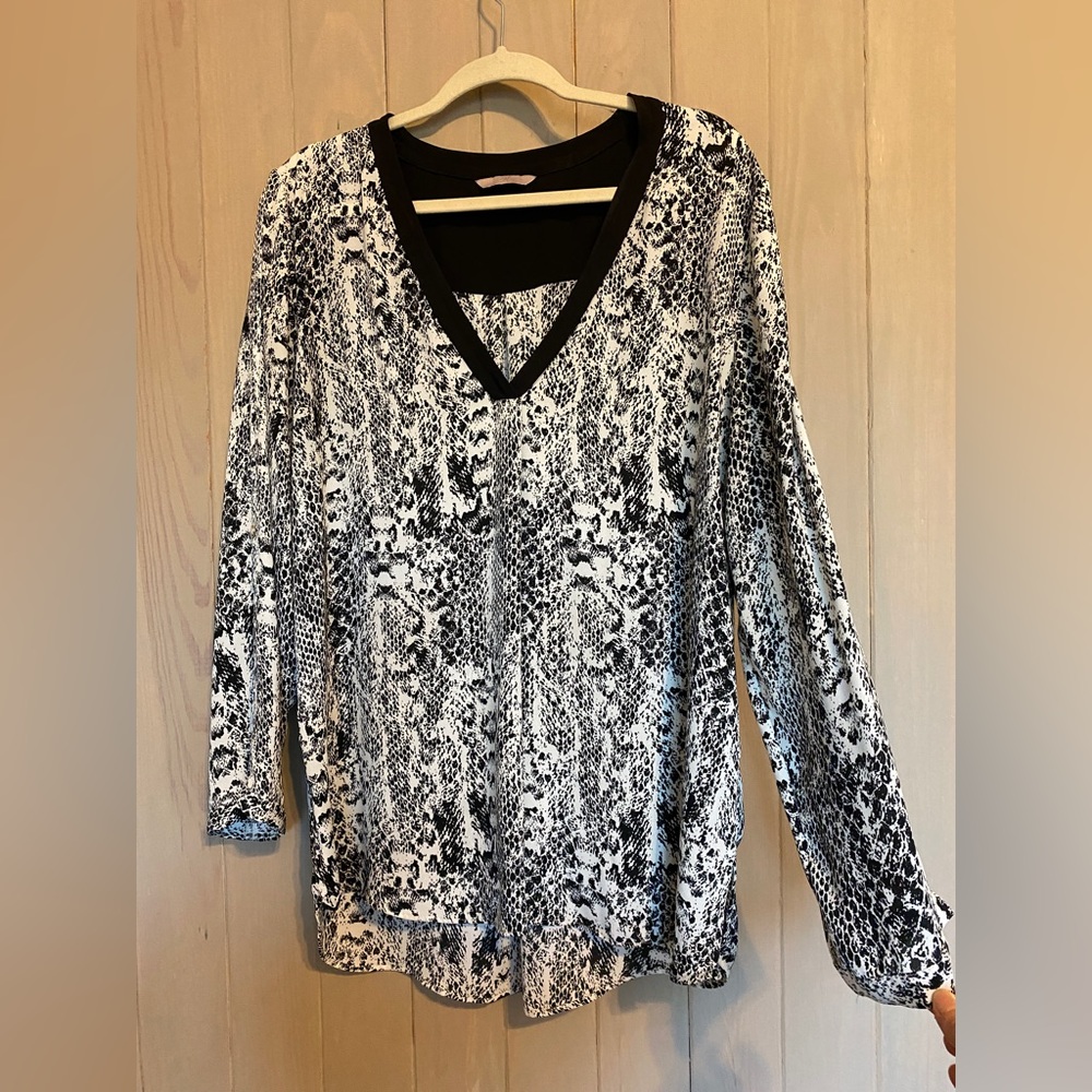 Black/white blouse, size 12 H&M